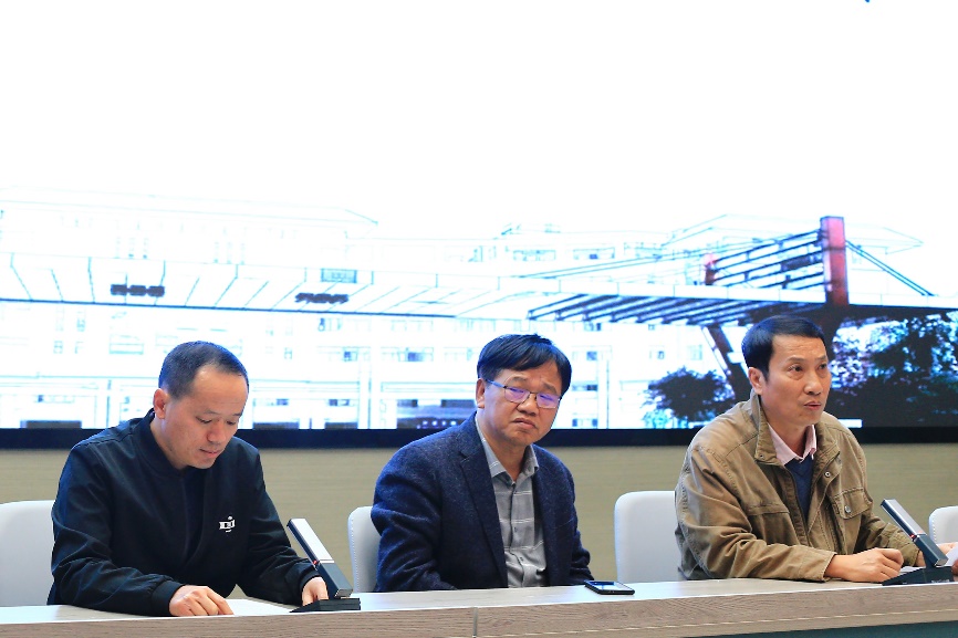 D:\工会的\2022\2022教代会\2022.10.31教代会十二届三次\nEO_IMG_IMG_6943.jpg