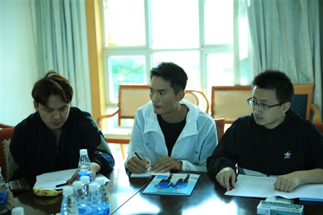 E:照片临时8.10.20工会培训承龙水厂、抚仙湖.jpg