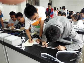 I:\梁河一中\云南师大附中跟班学习照片\QQ图片20180601180242.jpg
