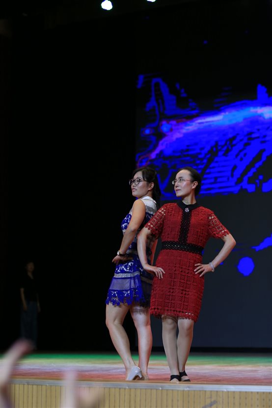 说明: C:\Users\tuan\Desktop\use\XIU\3\nEO_IMG_18056640.jpg