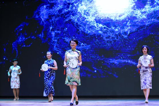 说明: C:\Users\tuan\Desktop\use\XIU\2\nEO_IMG_18056642.jpg