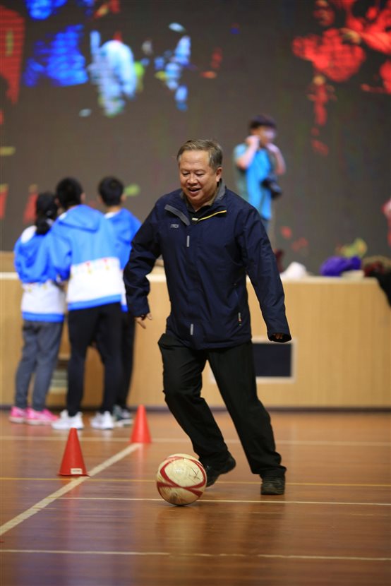 C:\Users\tuan\Desktop\2019体育节教师项目\nEO_IMG_18058873.jpg