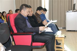 E:\教课室资料（2016.9后）\人才培养（彬彬）\云南师大附中帮扶梁河一中计划\2019.12.24师大附中12月帮扶照片\IMG_6184.JPG