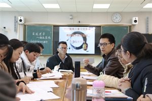 E:\教课室资料（2016.9后）\人才培养（彬彬）\云南师大附中帮扶梁河一中计划\2019.12.24师大附中12月帮扶照片\IMG_6197.JPG