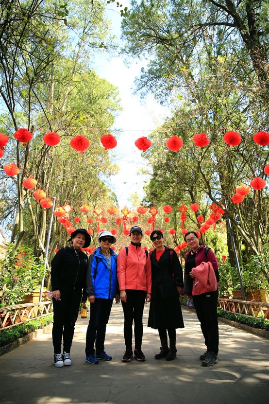 E:\照片临时\2019.02\2019.03.02 2019年三八节活动\小\用\14.jpg