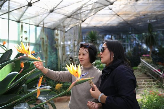 E:\照片临时\2019.02\2019.03.02 2019年三八节活动\小\用\08.jpg