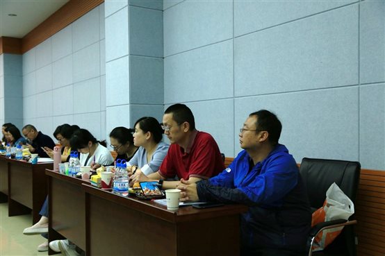 F:\工会\2019.04教代会\2019.04.20教代会\新建文件夹\nEO_IMG_IMG_4306.jpg