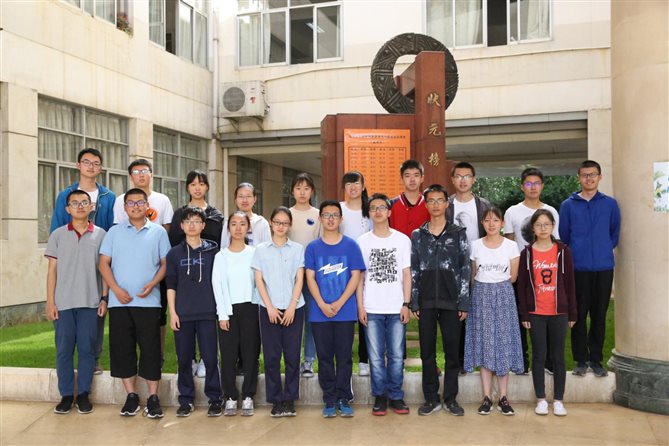 说明: E:\工作\2019届工作\月考优秀学生名单\月考八\发给开开姐\IA9A4388.JPGIA9A4388